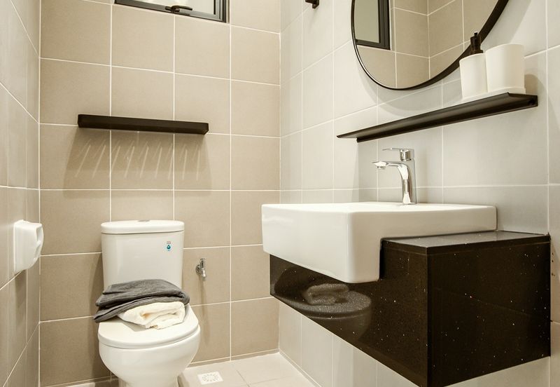 Maldives Residences Bayan Lepas Condominium For Sale 