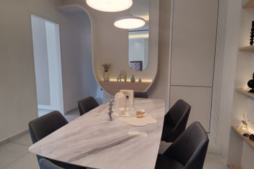 Alton Skyvillas, Jelutong Condominium For Sale