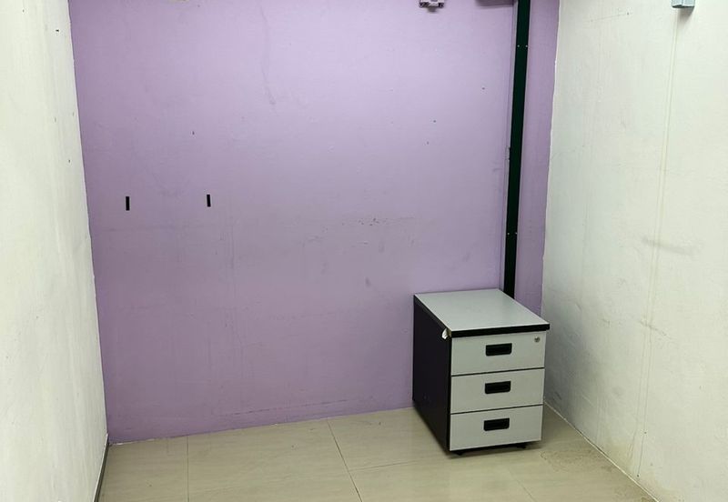 Sri Rampai Business OFFICE FOR RENT Park Road Frontage 1st Floor ,Tip Top move in condition, clean and new paint 