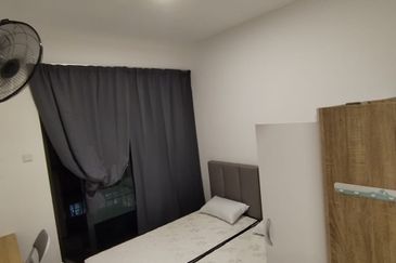 Yolo Signature Suites