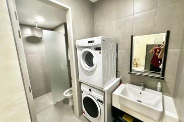 Yolo Signature Suites