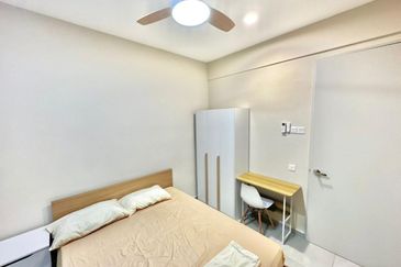 Yolo Signature Suites