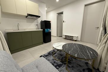 Yolo Signature Suites