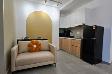 Yolo Signature Suites