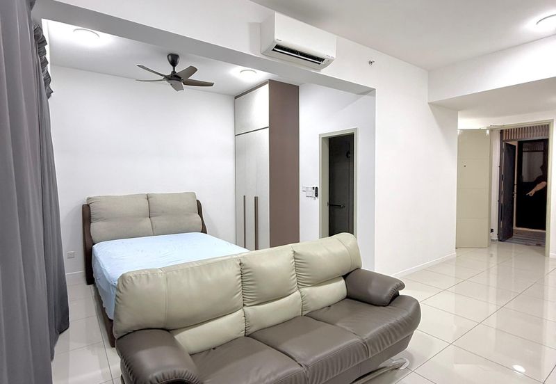 SOUTHPLACE 2 SHOPPES & RESIDENCES