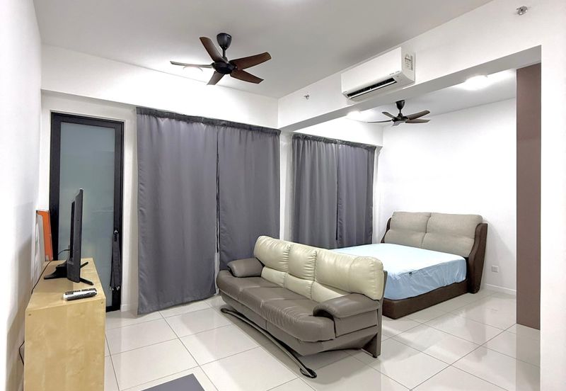 SOUTHPLACE 2 SHOPPES & RESIDENCES