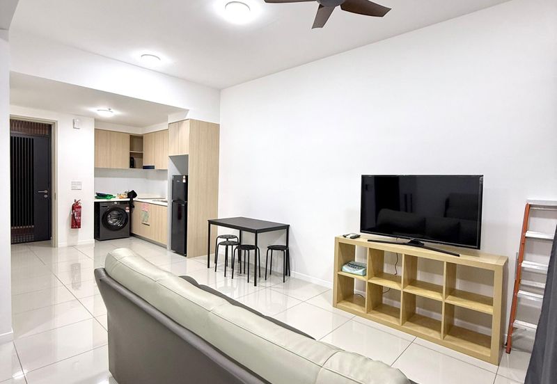 SOUTHPLACE 2 SHOPPES & RESIDENCES