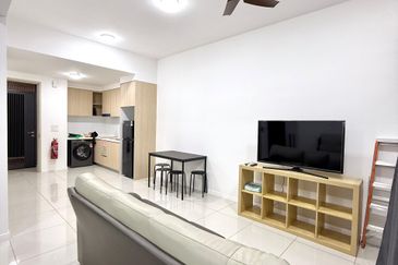 SOUTHPLACE 2 SHOPPES & RESIDENCES