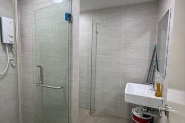 SOUTHPLACE 2 SHOPPES & RESIDENCES