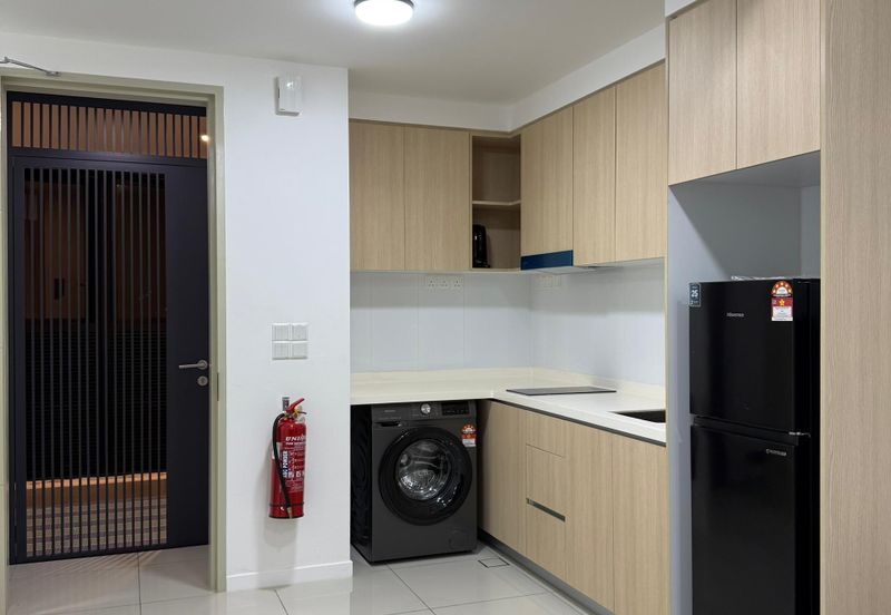 SOUTHPLACE 2 SHOPPES & RESIDENCES