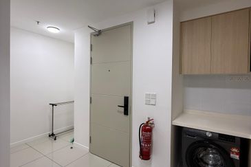 SOUTHPLACE 2 SHOPPES & RESIDENCES