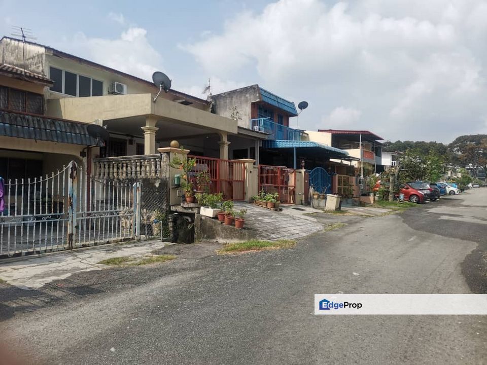 Cheapest Double Storey At Taman Universiti Indah Seri Kembangan, Selangor, Seri Kembangan