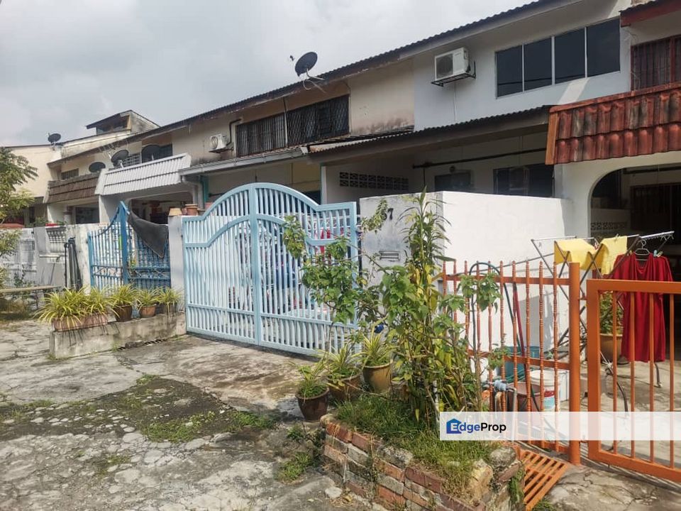 Cheapest Double Storey At Taman Universiti Indah Seri Kembangan, Selangor, Seri Kembangan