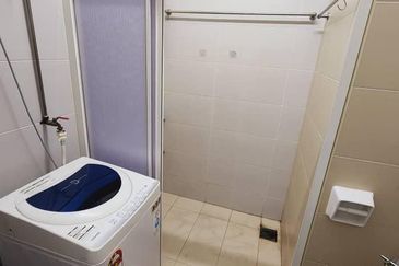 Akademik Suite @ Mount Austin