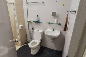 Akademik Suite @ Mount Austin