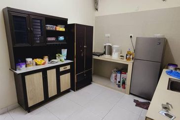 Akademik Suite @ Mount Austin