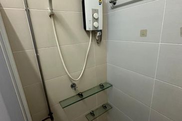 Akademik Suite @ Mount Austin