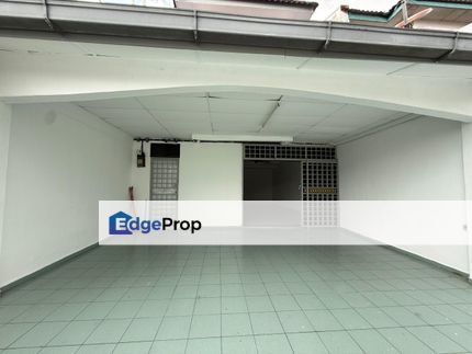 Taman Desa Cemerlang Ulu Tiram Johor Double Storey Terrace House Newly Painted  价钱美美 Under Bank Value, Johor, Ulu Tiram