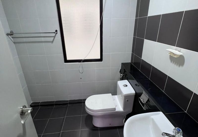 Austin Residence @Taman Mount Austin