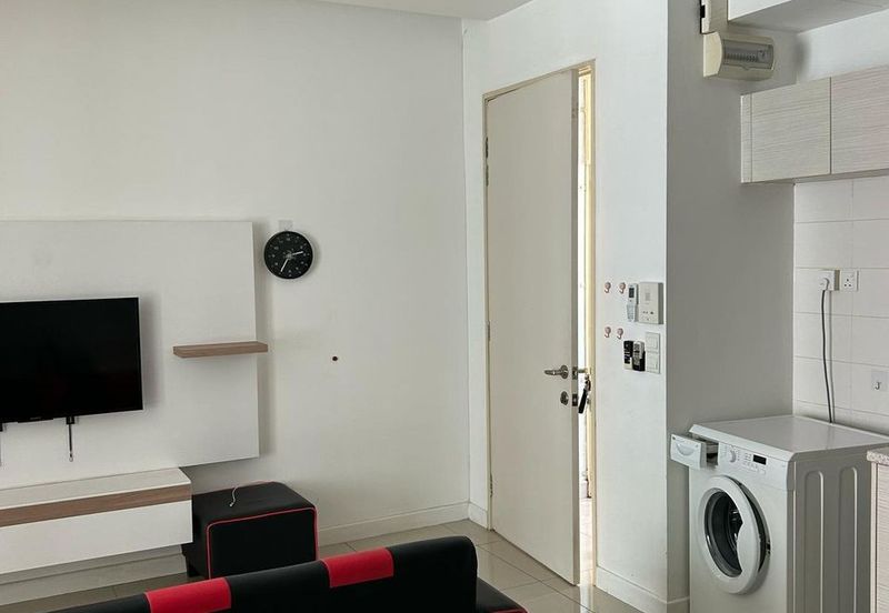 Dedaun Hijau (Greenfield Regency)