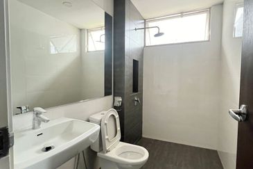 Isola Villa @ Senibong Cove