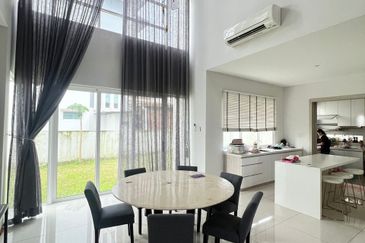 Isola Villa @ Senibong Cove