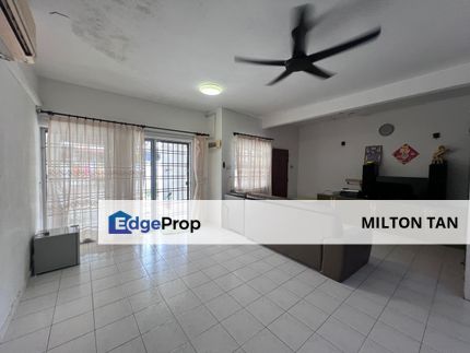 Taman Kulai Besar Kulai Johor Double Storey Terrace House For Sale Taman Kasawari Bandar Putra Ioi Kulai Full loan Unit Kitchen Extanded 478k, Johor, Kulai