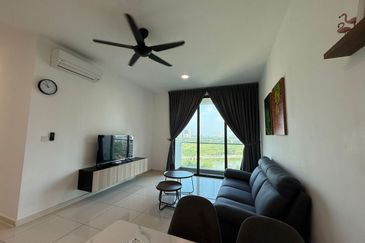 The M @ Medini Macrolink