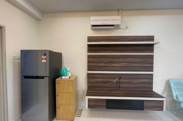 Akademik Suite @ Mount Austin