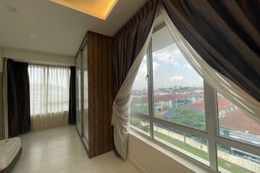 Akademik Suite @ Mount Austin