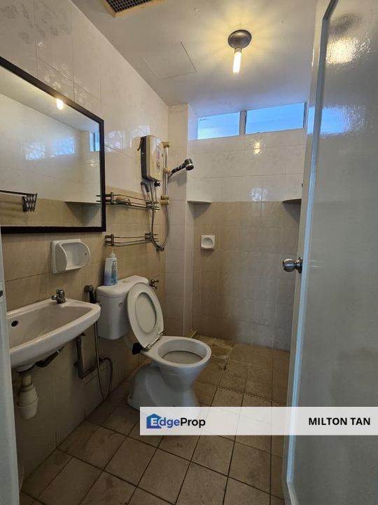 Lake View Suites Johor Bahru Johor Austin Apartment For Sale Partial Furnished Corner Unit  , Johor, Johor Bahru