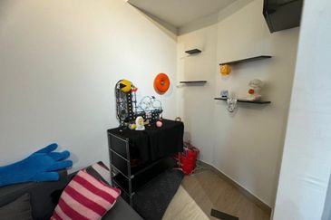 Almas @ Puteri Harbour