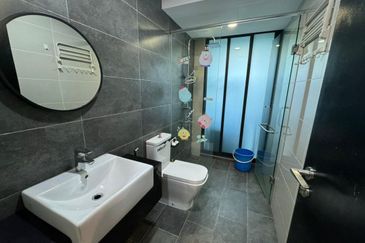 Almas @ Puteri Harbour