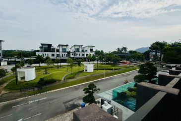 Ready to Move In - Brand NEW 3 storey superlink for sale at Kalista Parkhomes, Bukit Rahman Putra