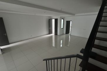 Ready to Move In - Brand NEW 3 storey superlink for sale at Kalista Parkhomes, Bukit Rahman Putra