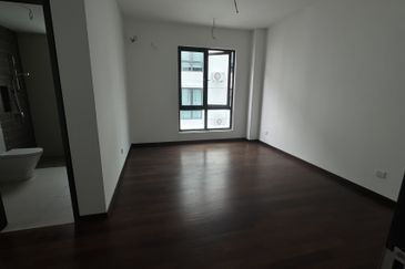 Ready to Move In - Brand NEW 3 storey superlink for sale at Kalista Parkhomes, Bukit Rahman Putra