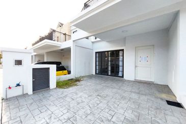 Monet Springtime @ Sunsuria City