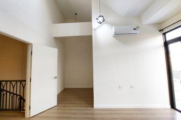 Monet Springtime @ Sunsuria City