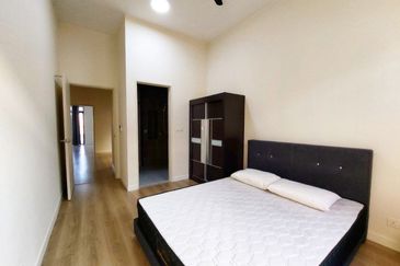 Monet Springtime @ Sunsuria City