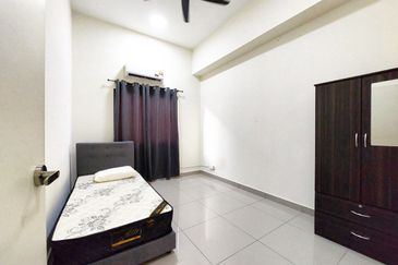 Monet Springtime @ Sunsuria City