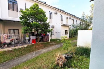 Monet Springtime @ Sunsuria City