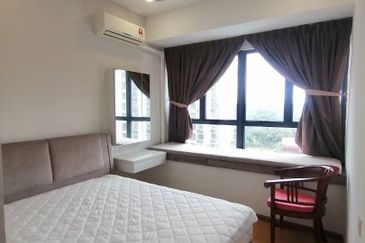 Baypoint @ Country Garden Danga Bay