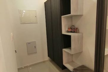 Baypoint @ Country Garden Danga Bay