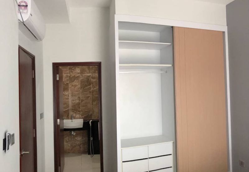 Paragon Suites @ CIQ