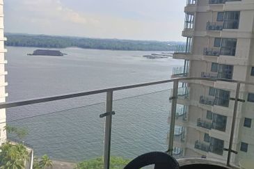 Bay Laurel @ Country Garden Danga Bay