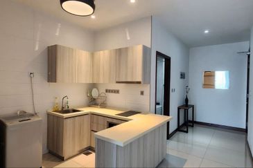 Paragon Suites @ CIQ