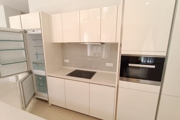 Emerald Bay @ Puteri harbour