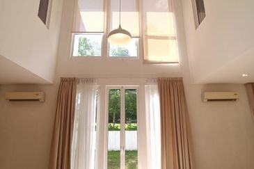 Emerald Bay @ Puteri harbour