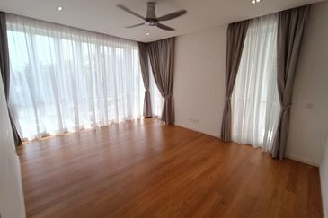 Emerald Bay @ Puteri harbour