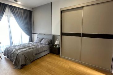 Baypoint @ Country Garden Danga Bay